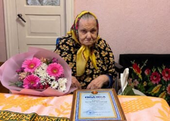 У Володарці привітали 90-річну ювілярку Катерину Ковтун