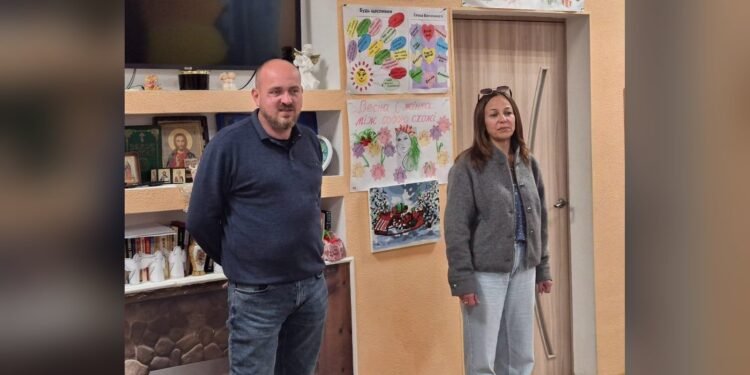 Підопічні терцентру в Тетієві та Денихівці зв'язали шкарпетки для ЗСУ